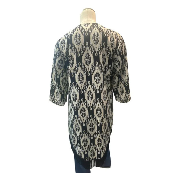 Studio Y Black and White Open Front Cardigan with Fringe - Picture 6 of 7